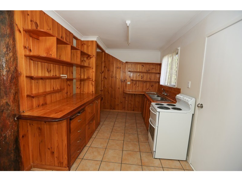 2 Banksia Avenue, Sun Valley QLD 4680