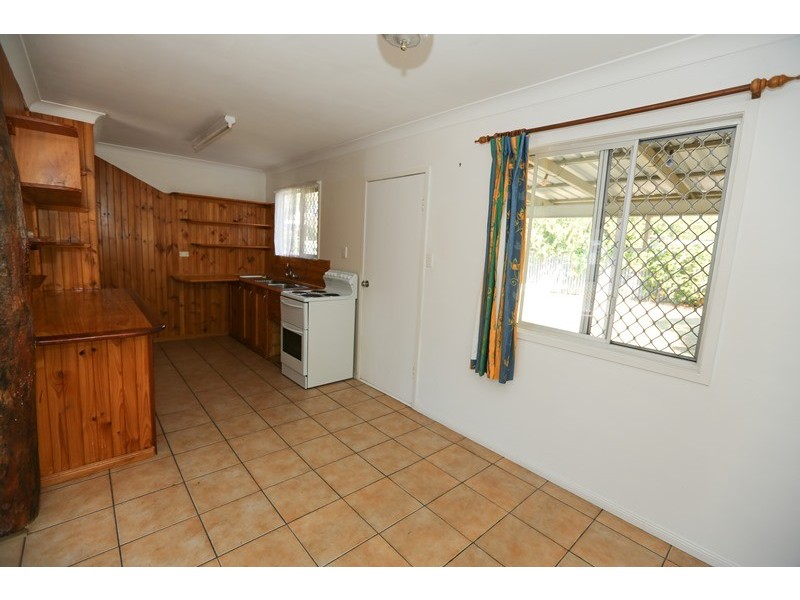 2 Banksia Avenue, Sun Valley QLD 4680