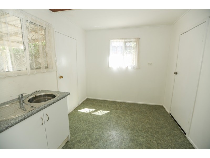 2 Banksia Avenue, Sun Valley QLD 4680