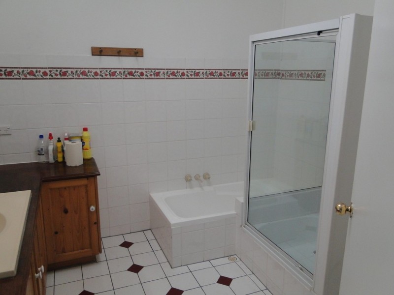 3 Lindherr Road, Yarwun QLD 4694