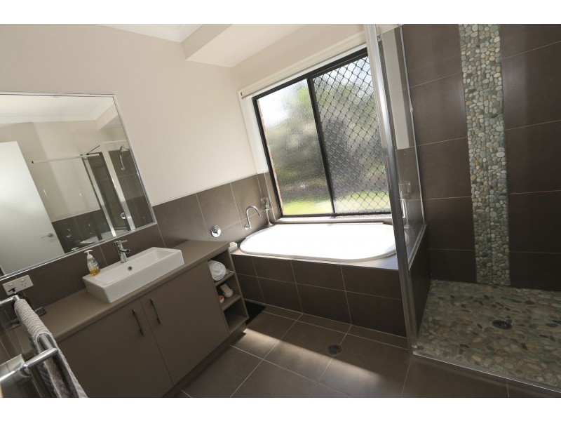 369 Jim Whyte Way, Beecher QLD 4680