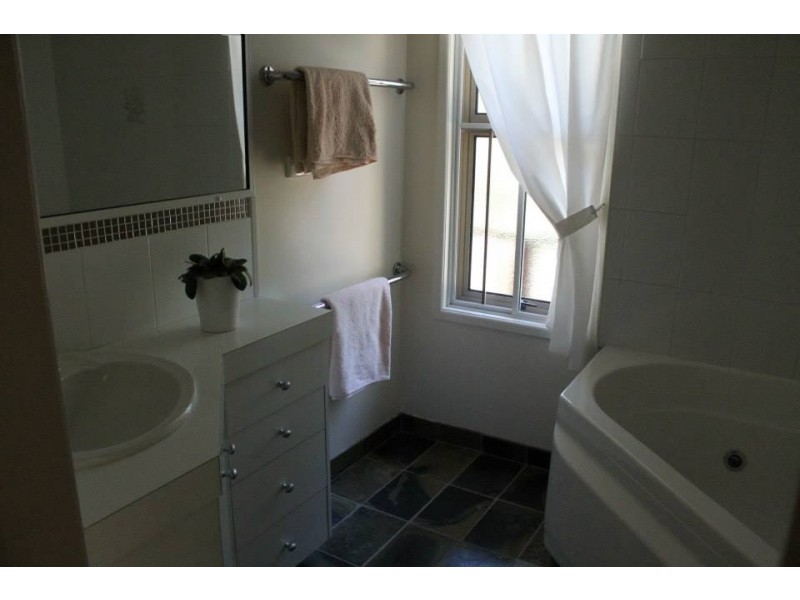 3 Covill Court, Telina QLD 4680