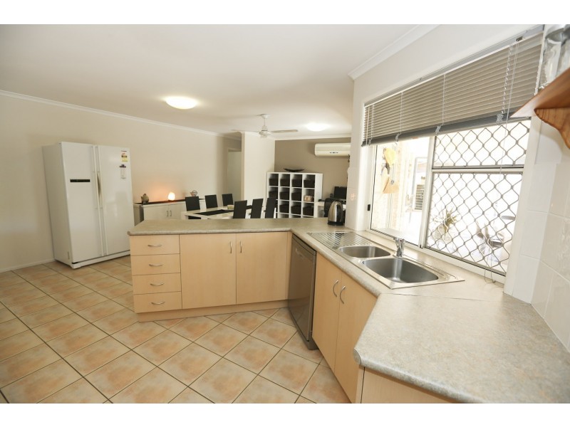 48 Coronation Drive, Tannum Sands QLD 4680