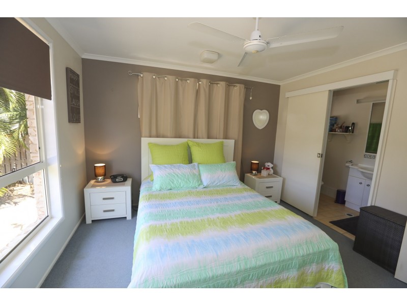48 Coronation Drive, Tannum Sands QLD 4680