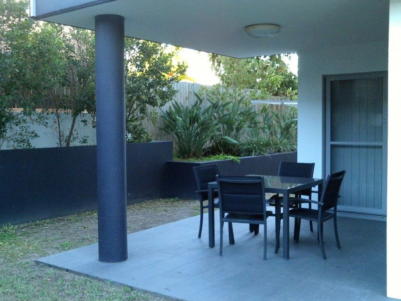 2/11 GLENLYON ST, Gladstone QLD 4680