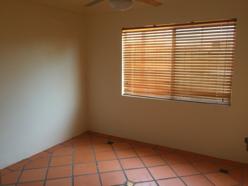 17 CREST AVENUE, Boyne Island QLD 4680