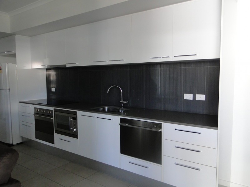 7/11 GLENLYON STREET, Gladstone QLD 4680