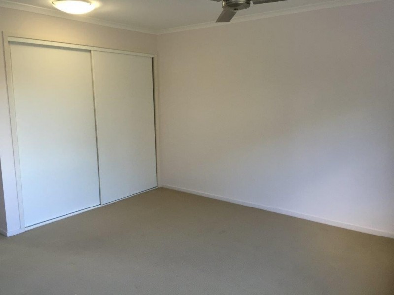 2/63 BARNEY ST, Barney Point QLD 4680