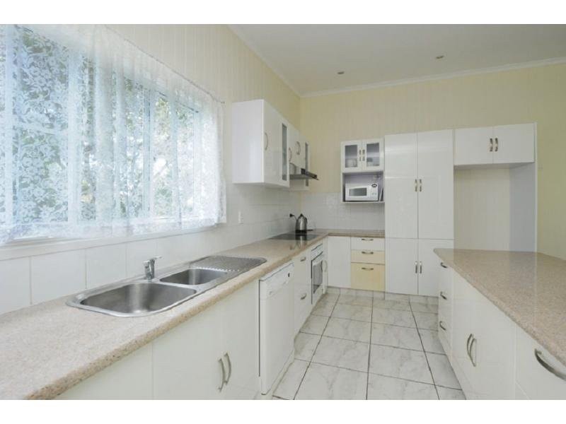 7 ROLLO ST, Gladstone QLD 4680