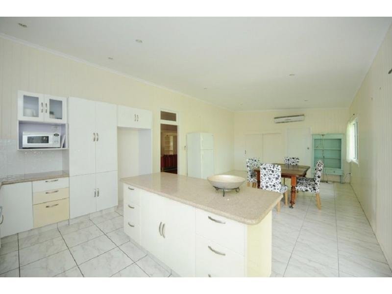 7 ROLLO ST, Gladstone QLD 4680