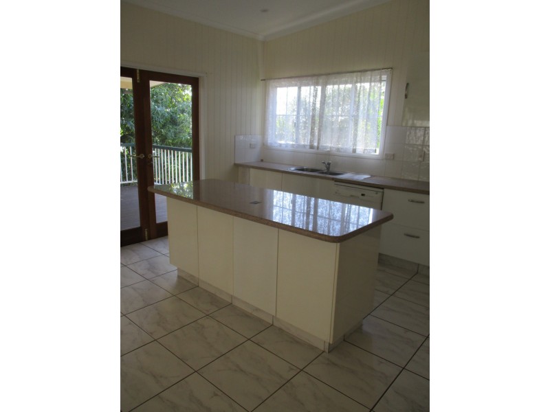 7 ROLLO ST, Gladstone QLD 4680