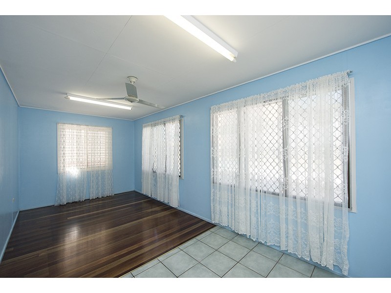 25 O’Malley Street, West Gladstone QLD 4680