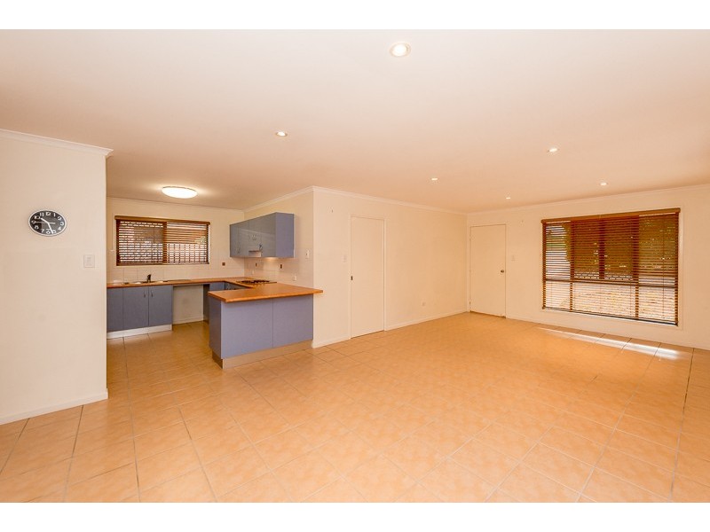 42 Ann Street, South Gladstone QLD 4680