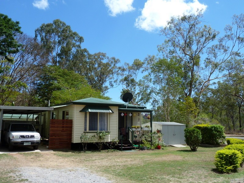 20 Bougainvillea Caravan Park, Burua QLD 4680