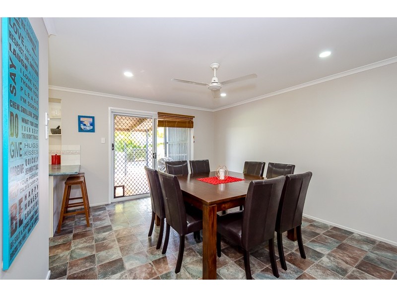 5 Earls Court, Telina QLD 4680