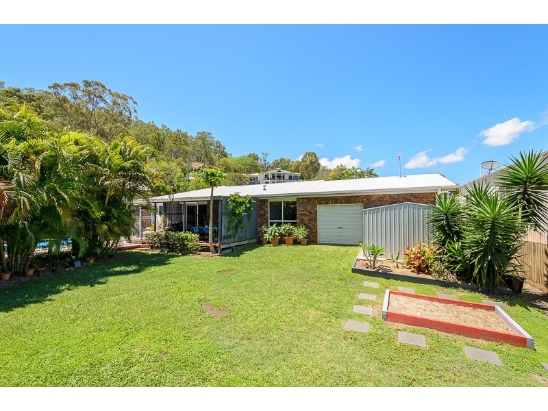 5 Earls Court, Telina QLD 4680