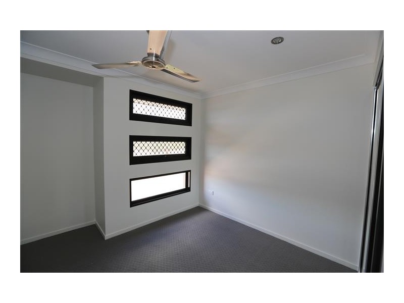 2 / 1 Wedgetail Road, Clinton QLD 4680