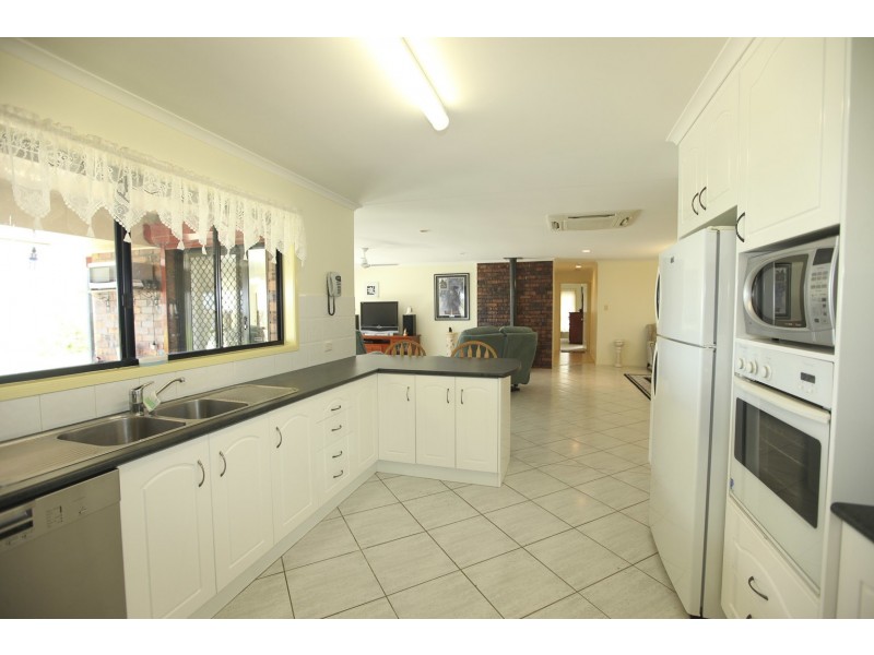 161 YALKARRA CRESCENT, Wurdong Heights QLD 4680