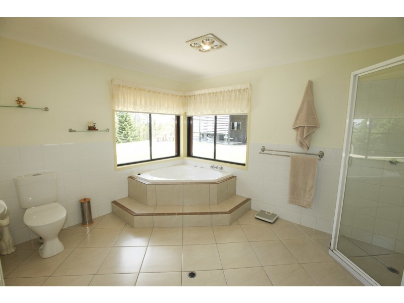 161 YALKARRA CRESCENT, Wurdong Heights QLD 4680