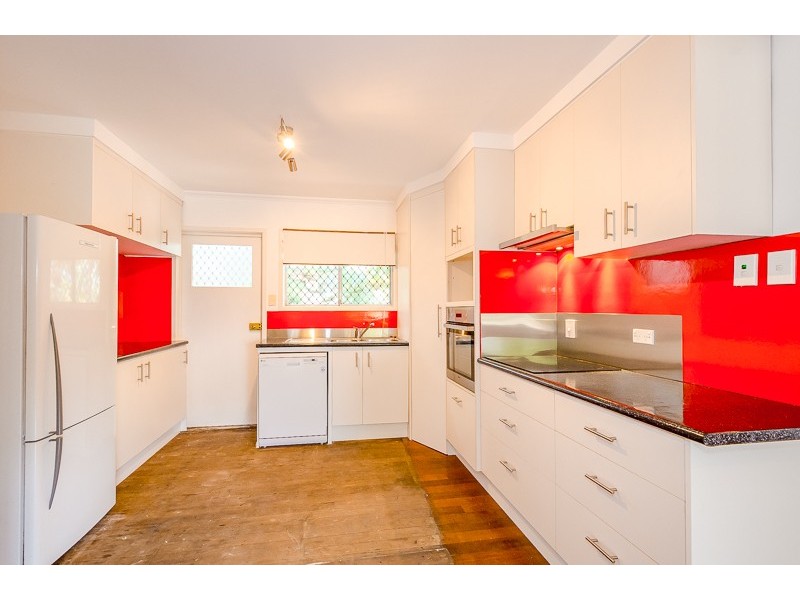 18 Butler Street, New Auckland QLD 4680
