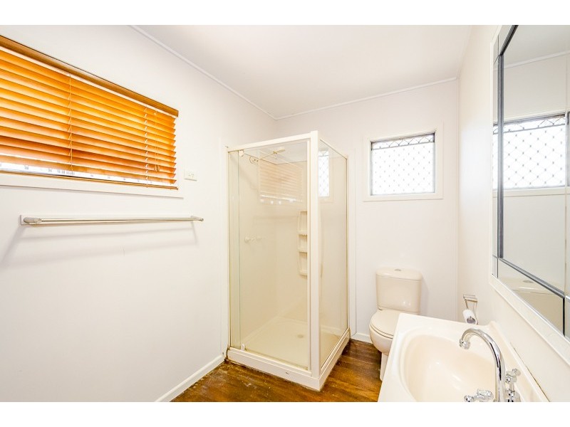 18 Butler Street, New Auckland QLD 4680