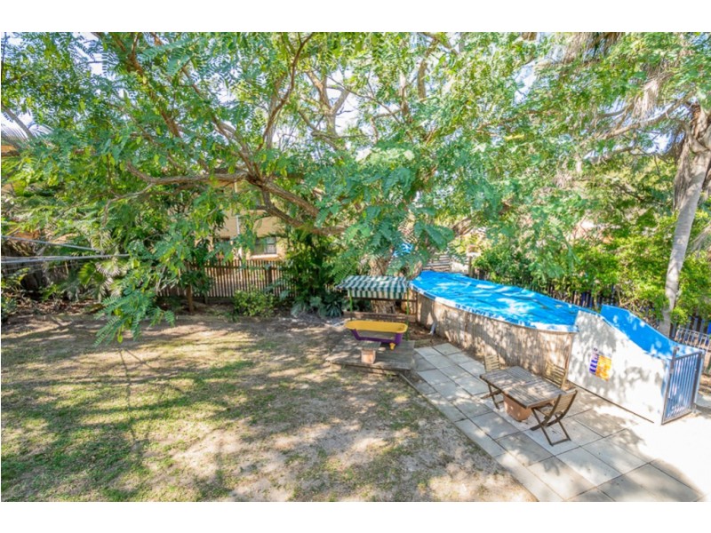 18 Butler Street, New Auckland QLD 4680