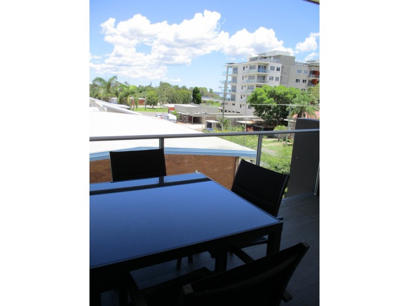 9/11 GLENLYON STREET, Gladstone QLD 4680