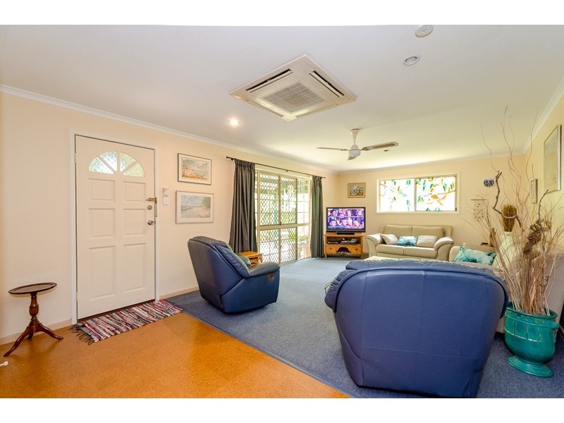 24 Panorama Circuit, Benaraby QLD 4680