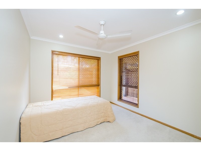 72 Boundary Road, Kirkwood QLD 4680