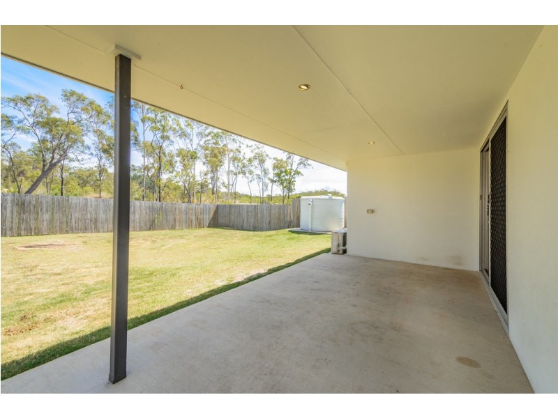 46 Broadwater Place, New Auckland QLD 4680
