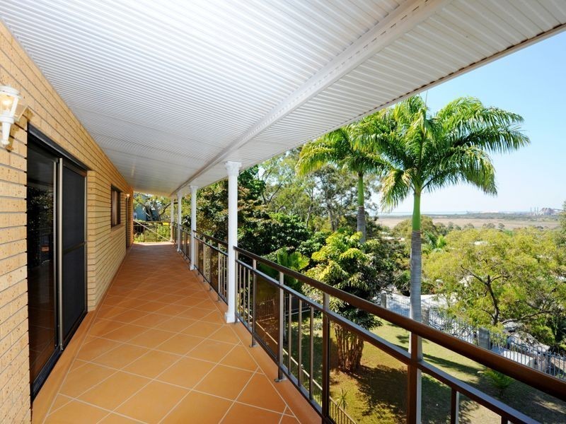 76 ADELAIDE STREET, South Gladstone QLD 4680