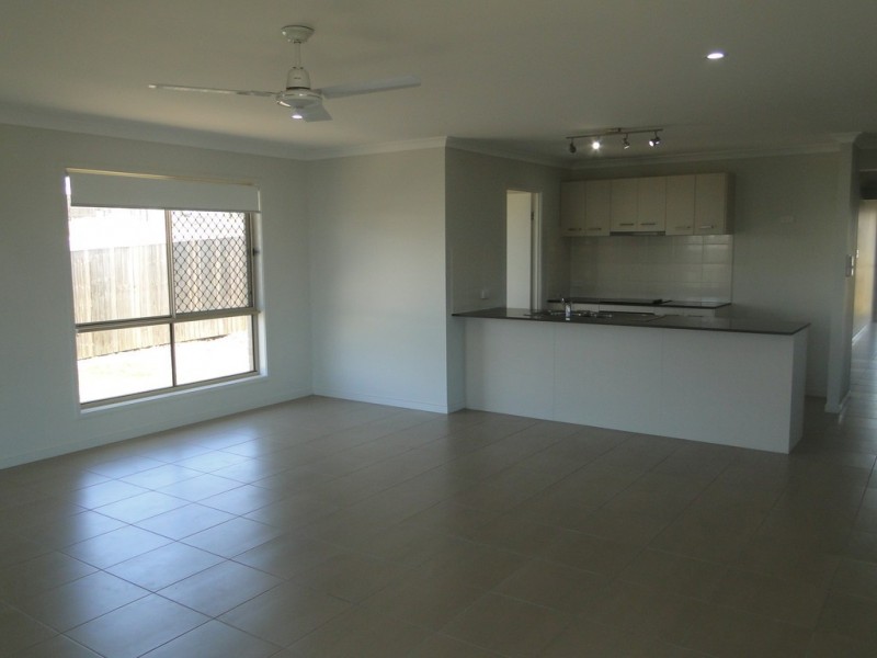 1 GOODNIGHT PLACE, New Auckland QLD 4680