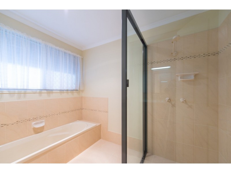 39 DEDEKIND AVE, Benaraby QLD 4680