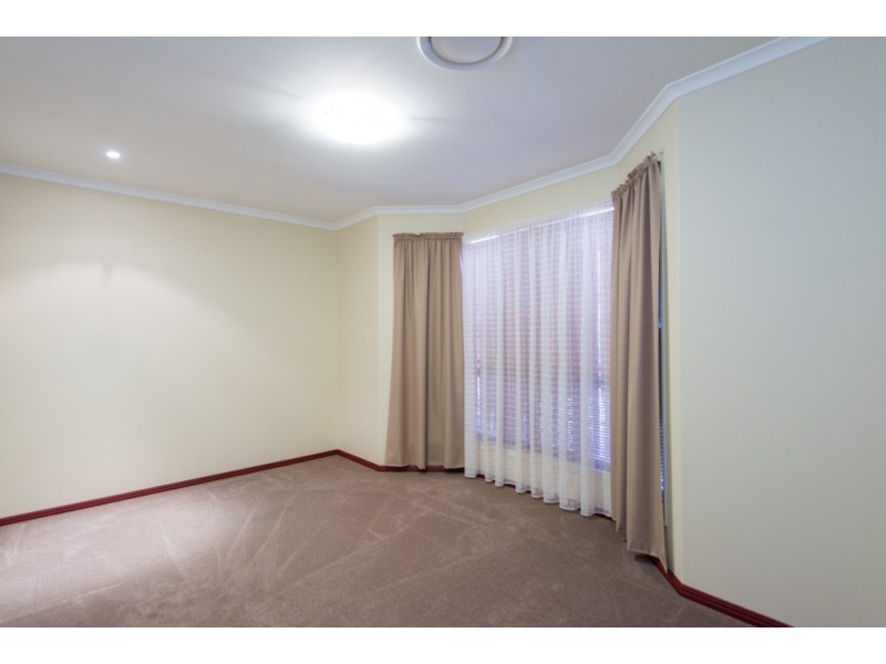 39 DEDEKIND AVE, Benaraby QLD 4680