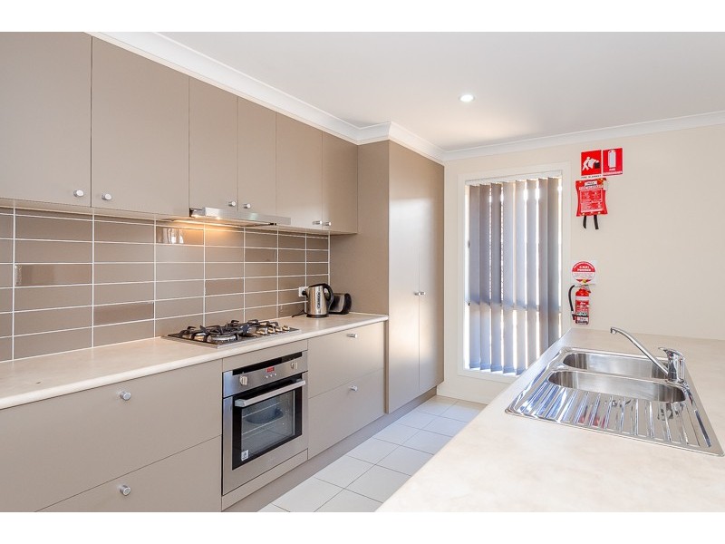 45 Iris Road, Kirkwood QLD 4680