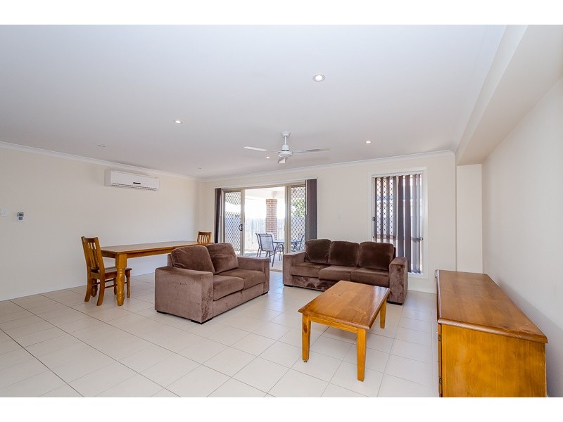 45 Iris Road, Kirkwood QLD 4680
