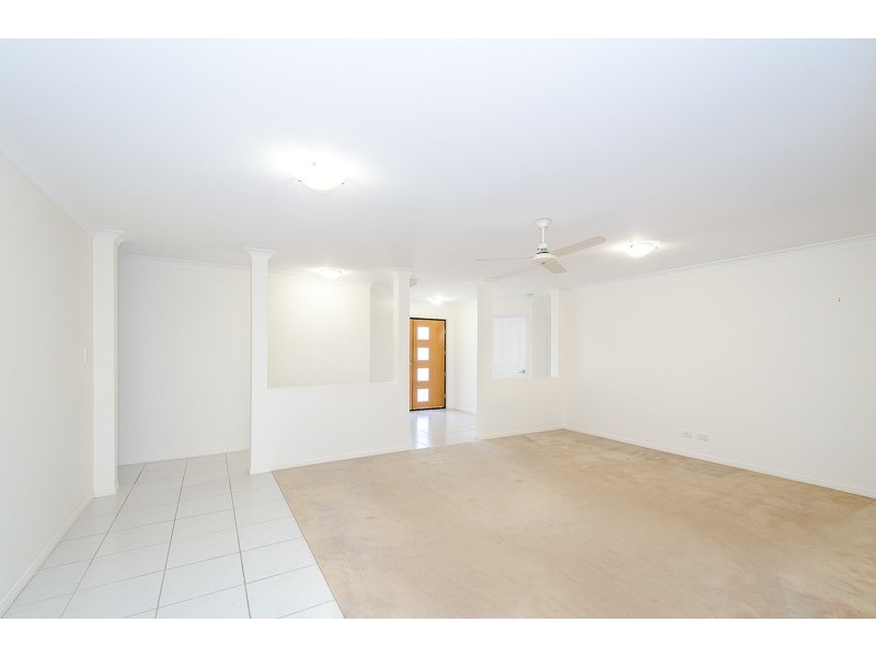 33 Dean Street, Glen Eden QLD 4680