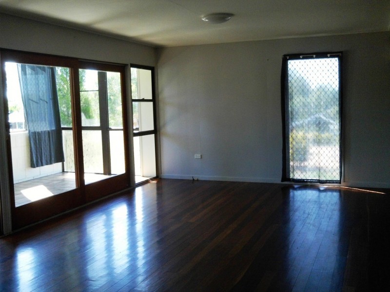 3 GLEN EDEN DR, Glen Eden QLD 4680