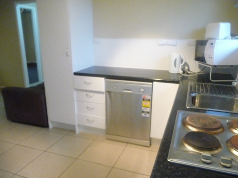 3/3 BUTLER STREET, New Auckland QLD 4680