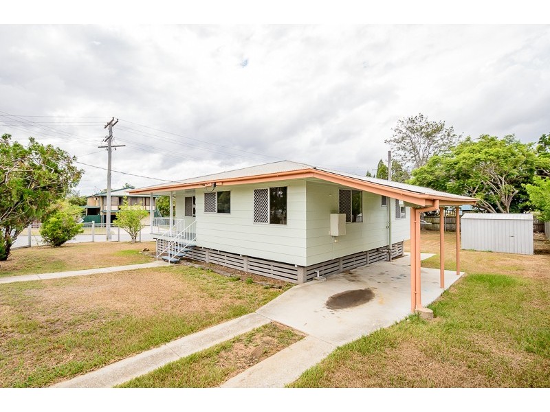 2 Harlequin Street, Toolooa QLD 4680