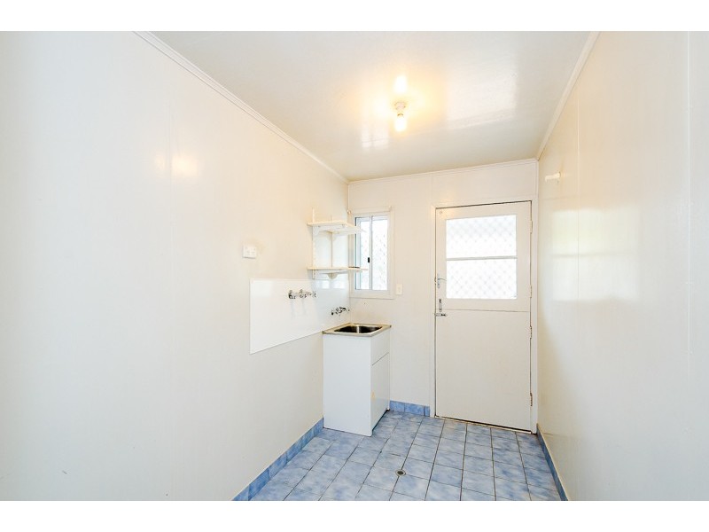 2 Harlequin Street, Toolooa QLD 4680