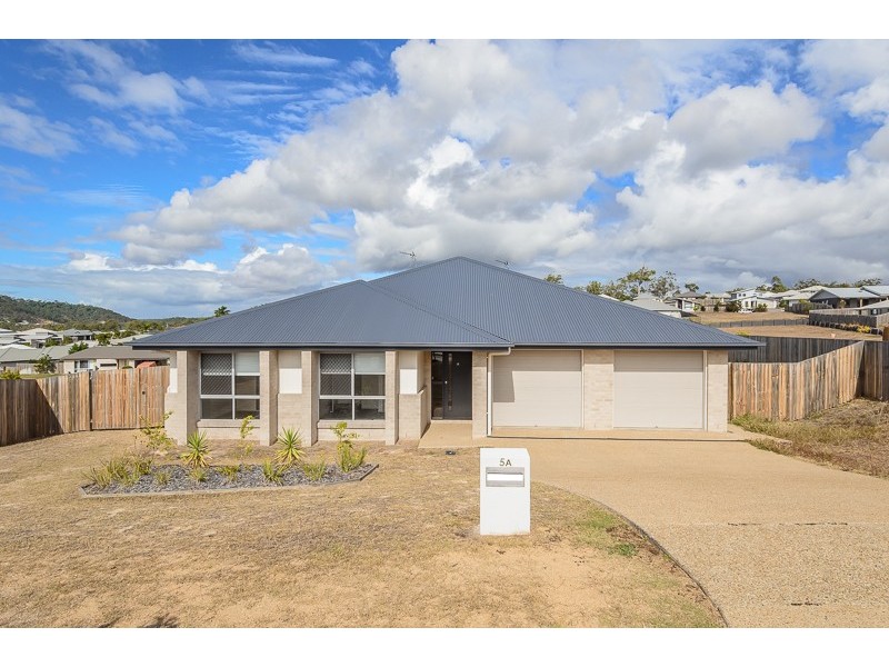 5 Goodnight Place, New Auckland QLD 4680