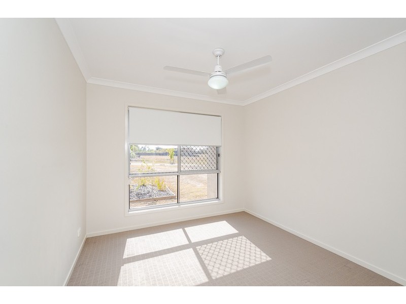 5 Goodnight Place, New Auckland QLD 4680