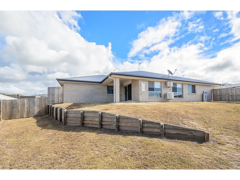5 Goodnight Place, New Auckland QLD 4680