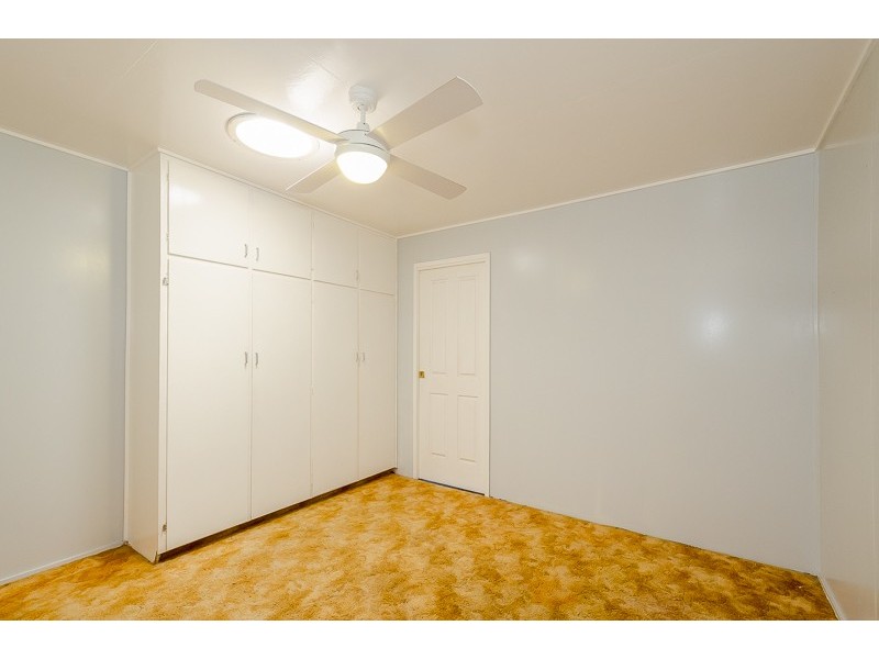 27 Dalton Street, Clinton QLD 4680