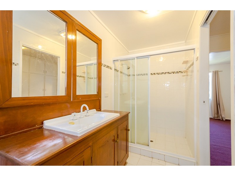 27 Dalton Street, Clinton QLD 4680