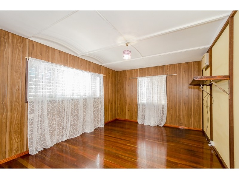 6 Marina Avenue, Boyne Island QLD 4680