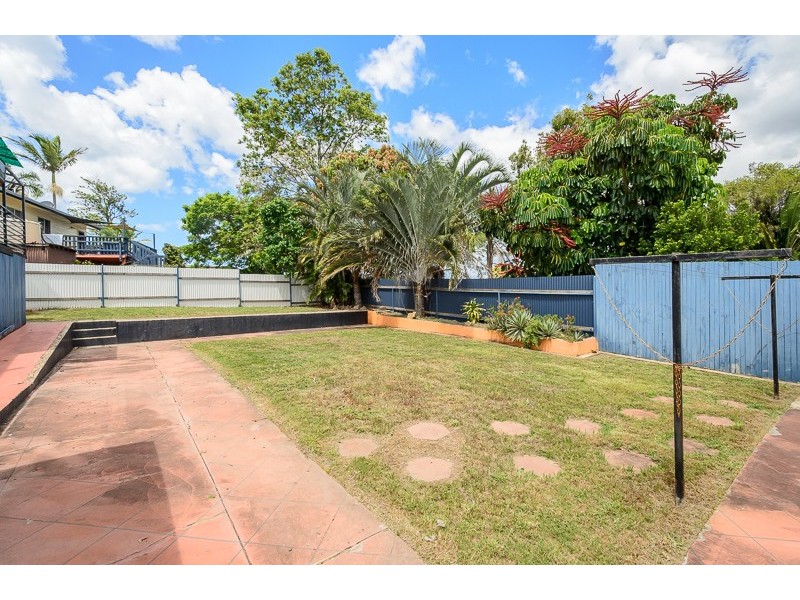 6 Marina Avenue, Boyne Island QLD 4680