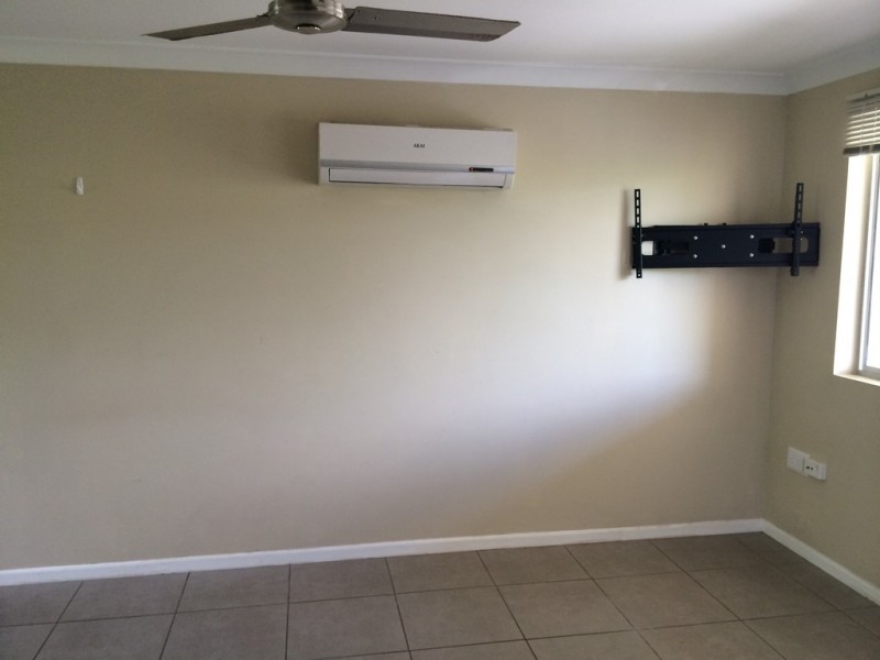 1/3 BUTLER STREET, New Auckland QLD 4680