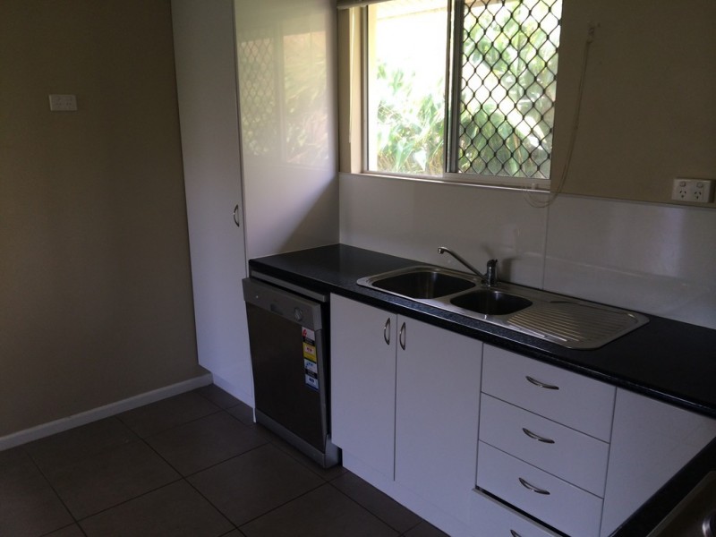 1/3 BUTLER STREET, New Auckland QLD 4680